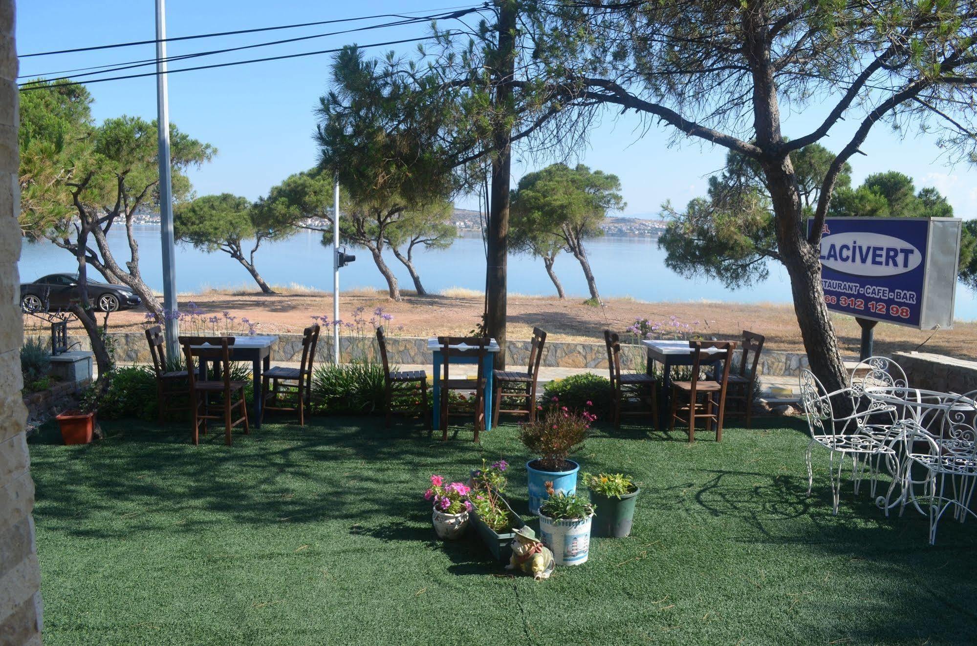 Lacivert Hotel ไอวาลิค ภายนอก รูปภาพ